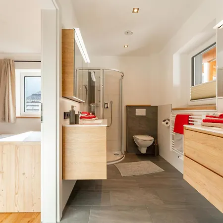 Tauern-blick Apartman *