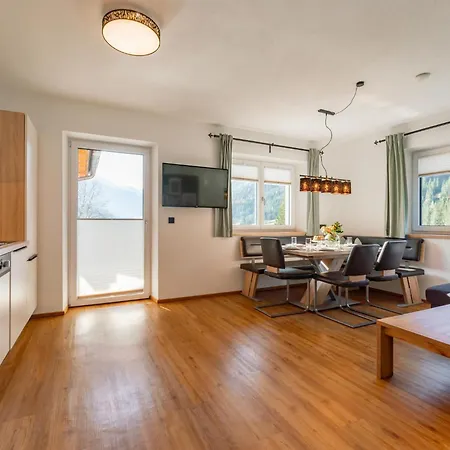 Tauern-blick Apartman *